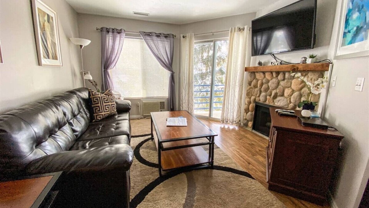 Harbor Village Condo | Inn Building Condo #206 Beautiful updated condo