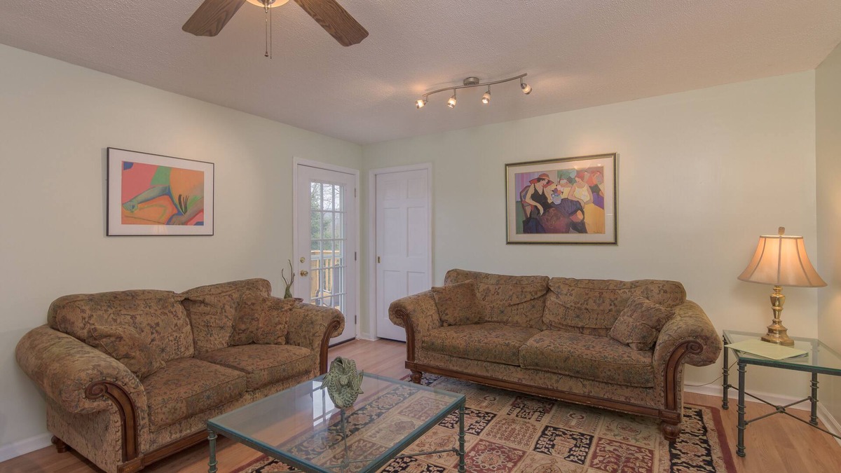 Weaverville Cottage | Inn on Main Mountain View Cottage