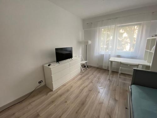 Campulung Apartment | Innova Studio