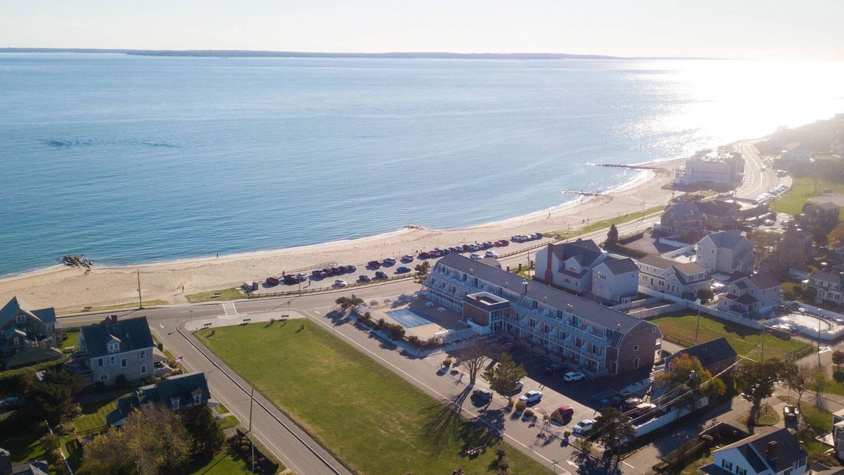 Falmouth Heights Apartment | InnSeason Resorts Captain's Quarters