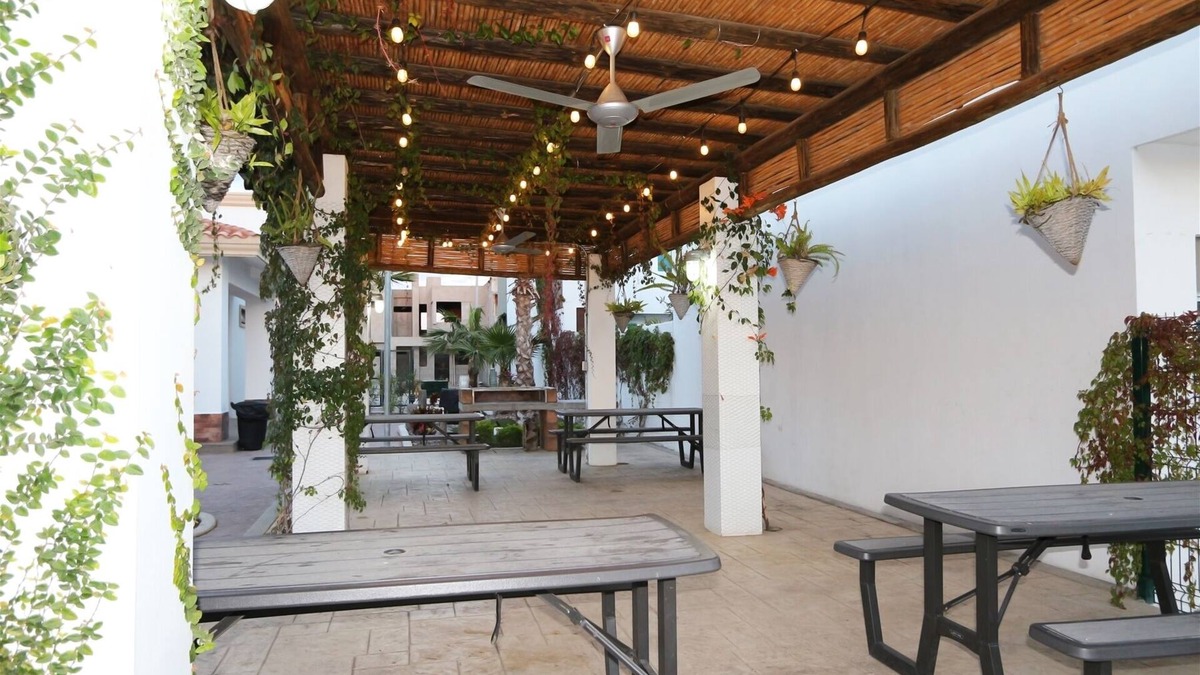 Mazatlan House | Insta-worthy Amenities, Family Friendly
