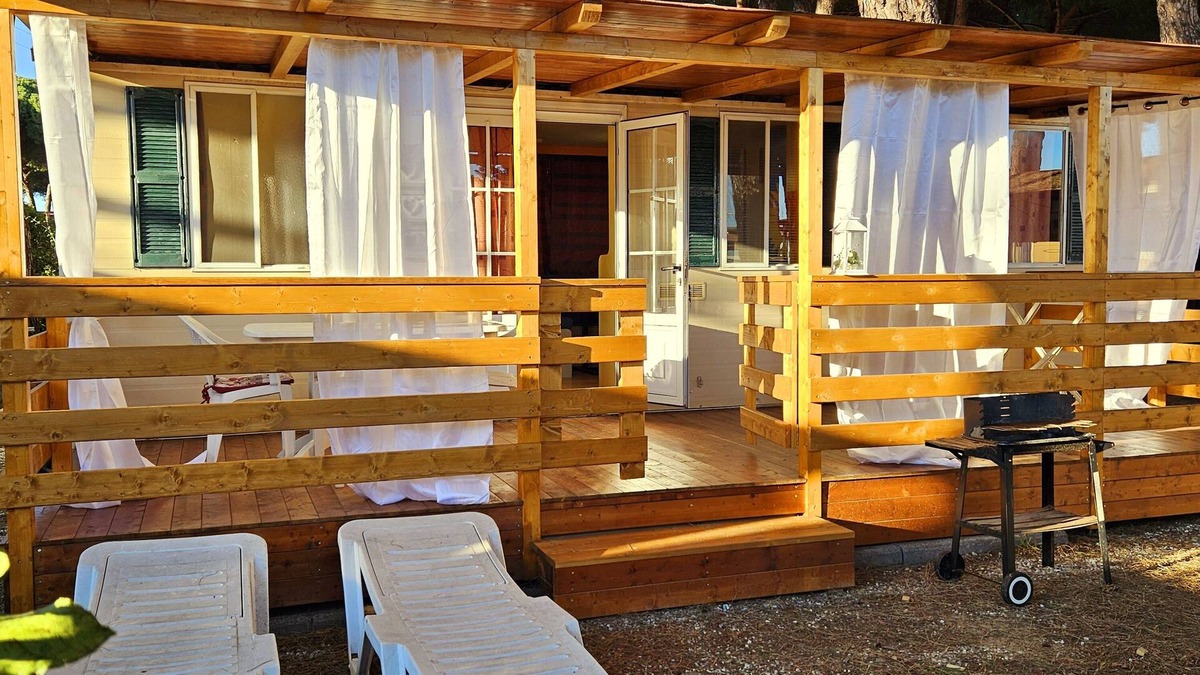 Ameglia House | INTERNATIONAL HOLIDAYS HOUSE POOL LERICI CINQUE-TERRE-LIGURIA-TOSCANA