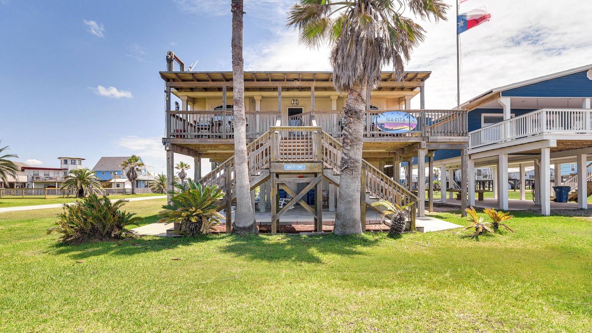 Surfside Beach House | Intracoastal Views & Deck: Surfside Beach Home