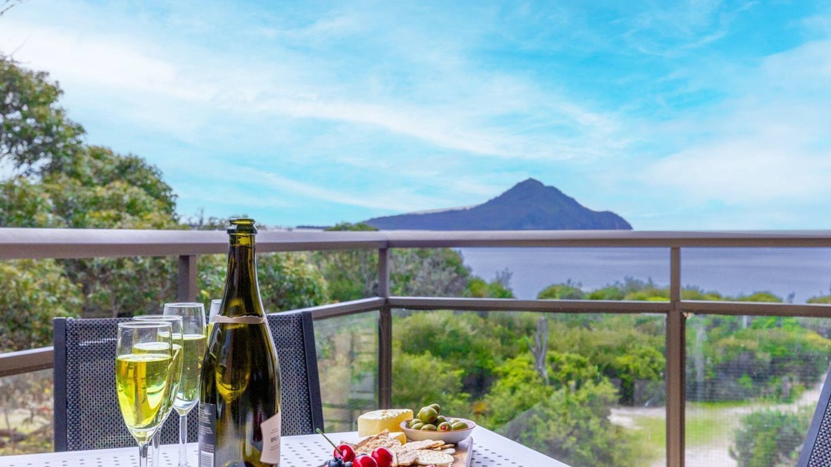 Nelson Bay Apartment | Intrepid, 6/3 Intrepid Close - right on the waterfront