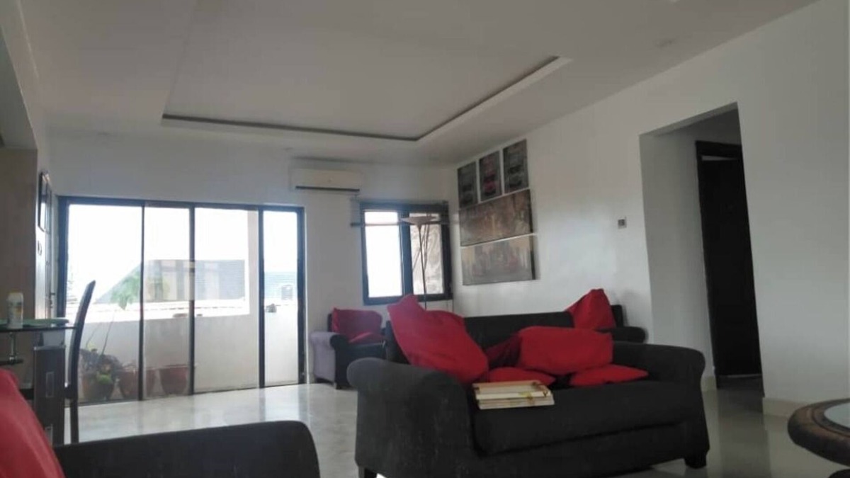 Surulere Apartment | Inviting 2-Bed Apartment in Lagos -canal views