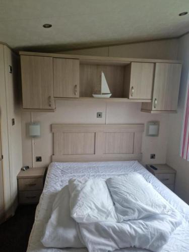 St Leonards-On-Sea House | Inviting 2-Bed Caravan on Combe Haven Holiday Park