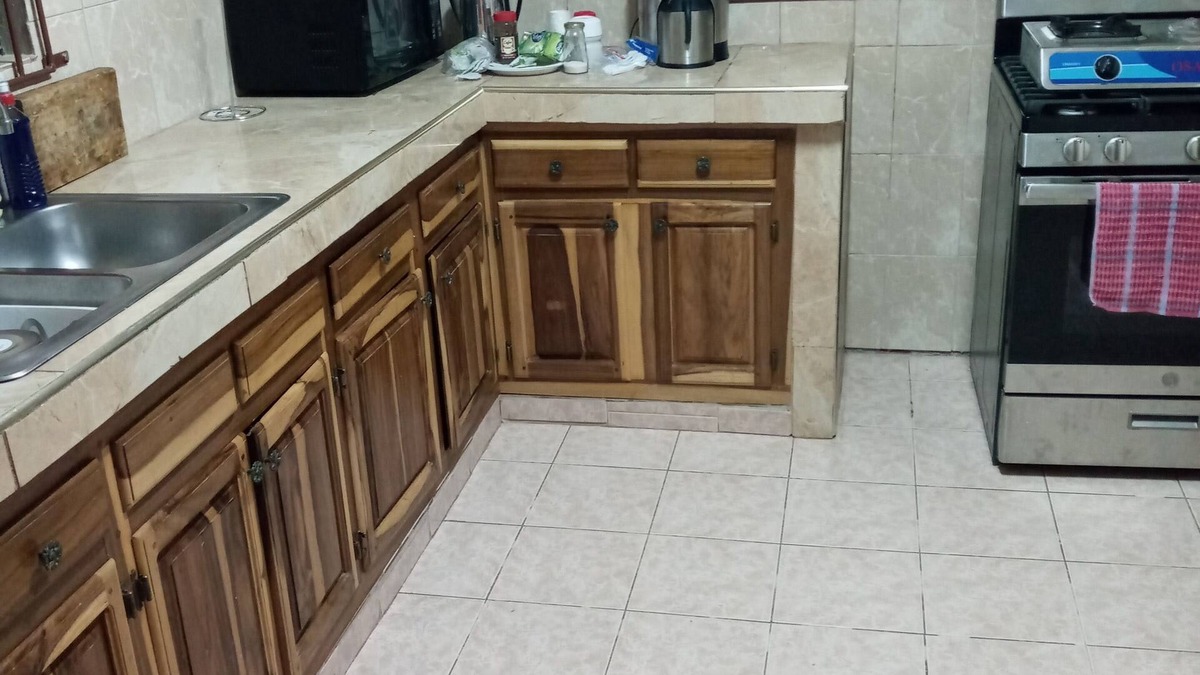 Moore Town House | Inviting 2-bed House in Fair Prospect
