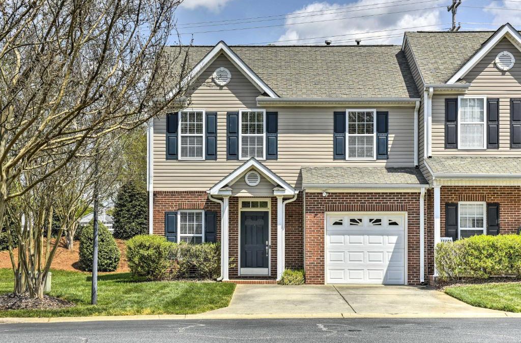Deep River House | Inviting High Point Townhome with Patio and Privacy!