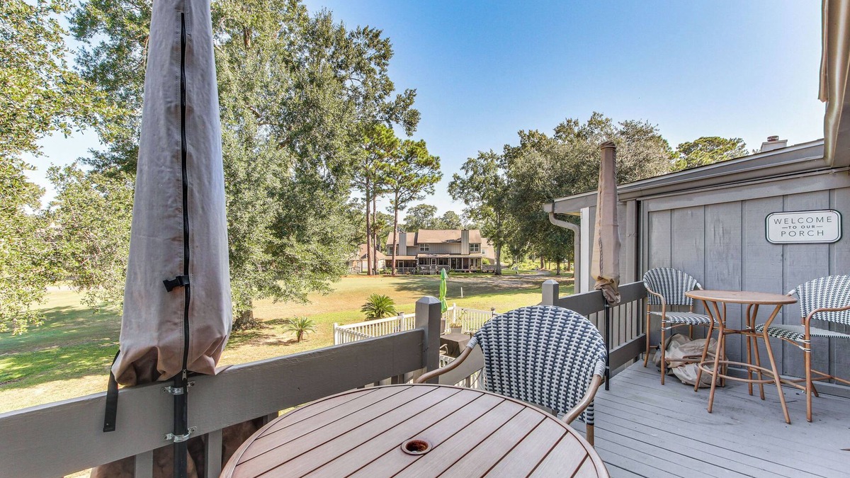 Diamondhead House | Inviting Home w/Golf Course View in Diamondhead!
