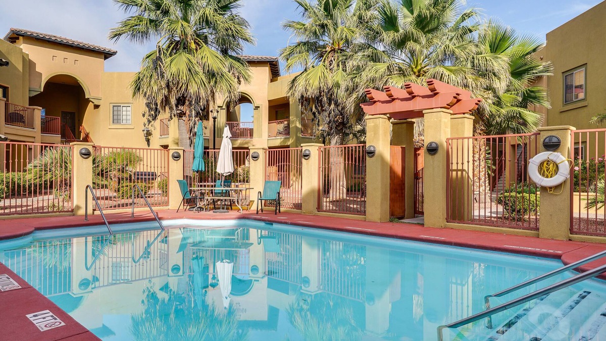 Mesilla Park Condo | Inviting Las Cruces Condo < 1 Mi to Mesilla Plaza!