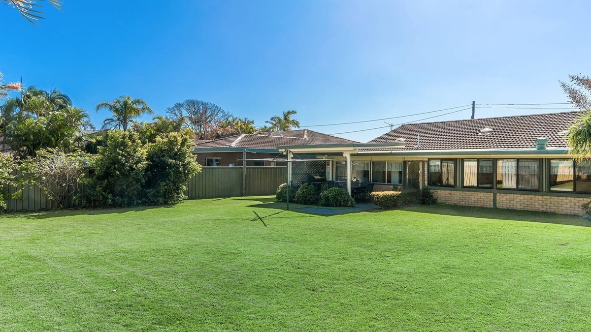 Iluka House | Iona - Plenty of room to park your boat.