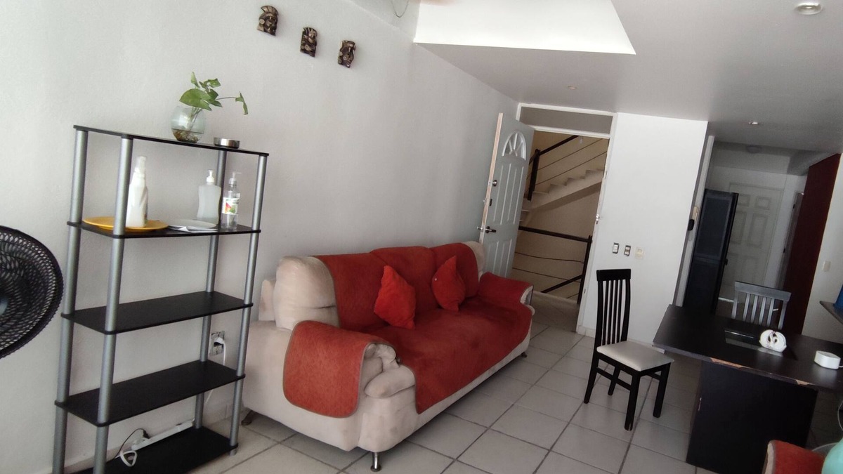 Costa Azul Apartment | IOW4© COMPARTIR VIAJES EN ZONAS DE LUJO EN COLIVING SOLO PARA VIAJEROS ATREVIDOS