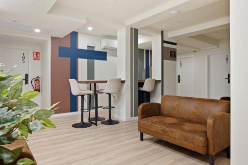 Haro House | Iraipe Haro Auto Check-in