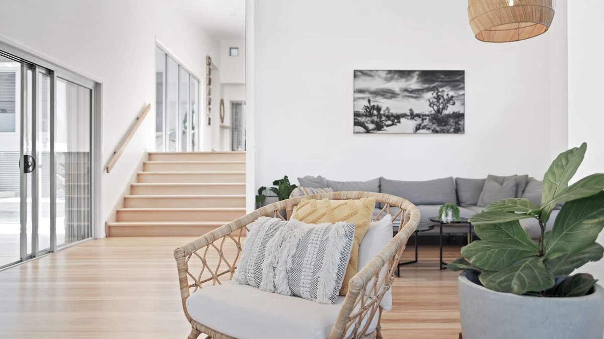 Castaways Beach House | Iris - Castaways Beach Boutique Stays