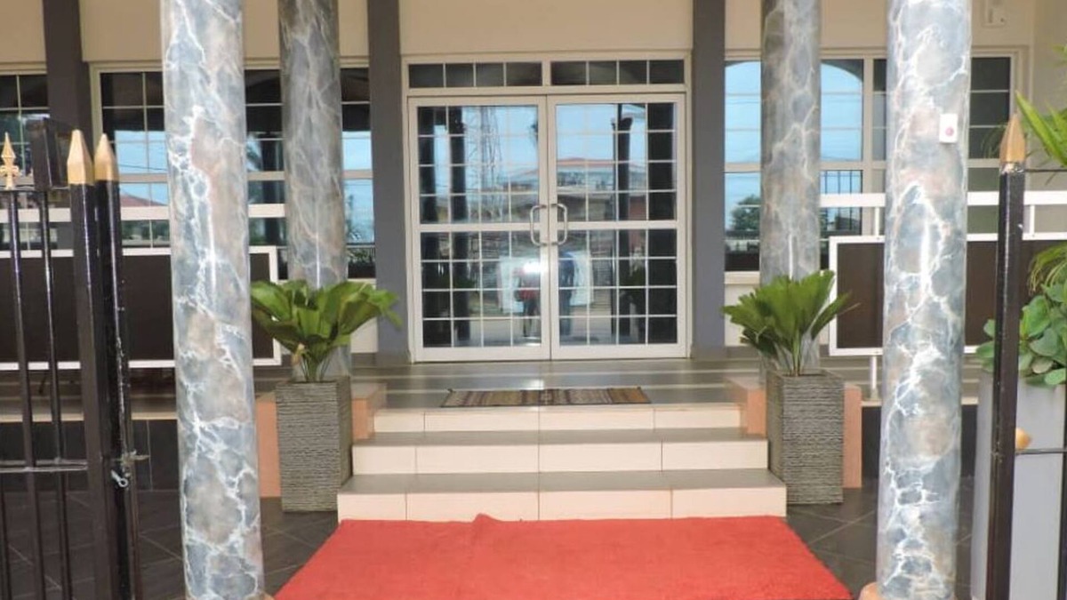 Yaounde Hotel | IRIS HOTEL