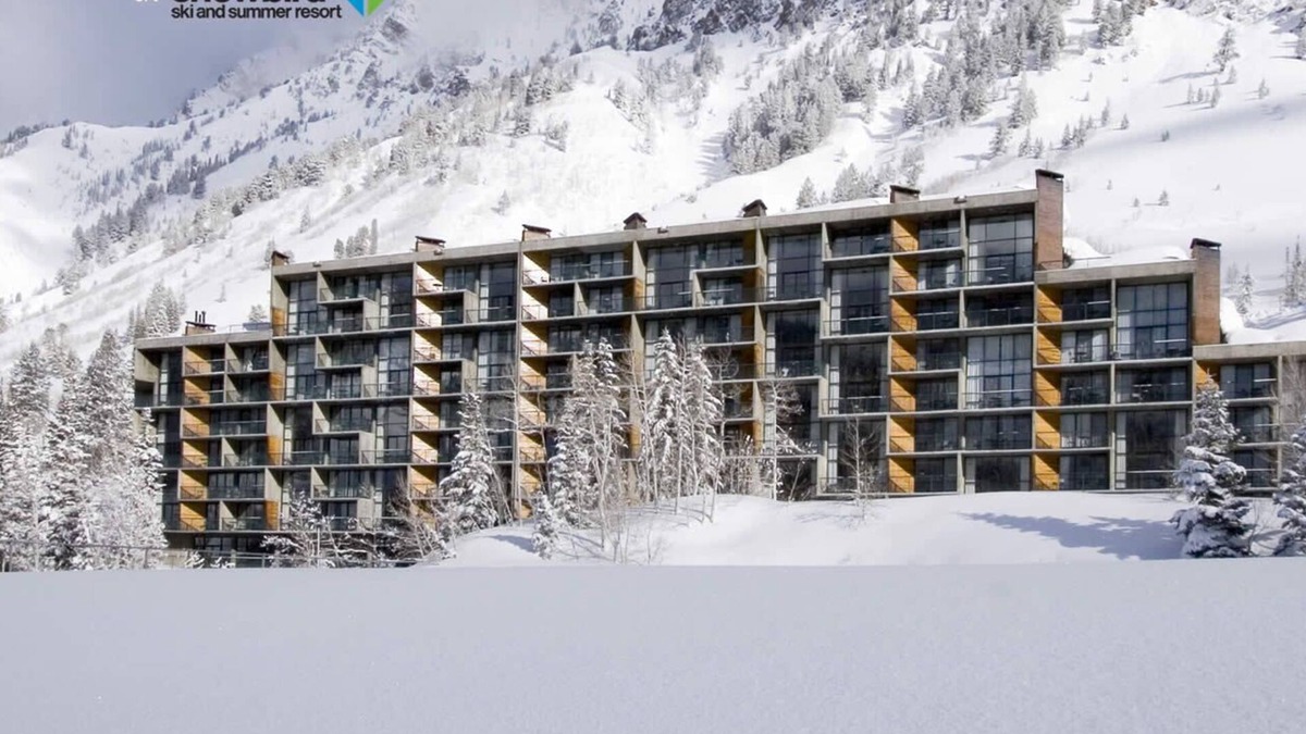 Salt Lake Mountain Resorts Cabin | Iron Blosam Lodge, Steps to the Mountain! Snowbird Utah. Available 11/29-12/6/25