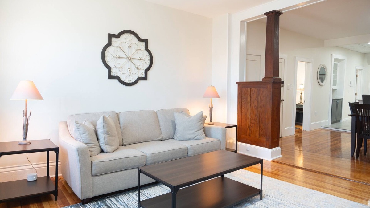 Troy Apartment | Ironworks Urban Retreat|Pet Friendly|RPI|Hospitals