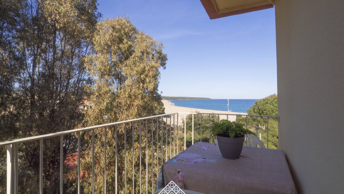 Torre di Bari Apartment | Is Feminas 42 - Morada