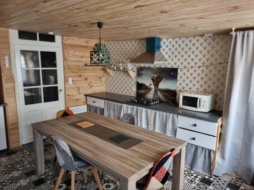 Meyrueis Apartment | Isabelle