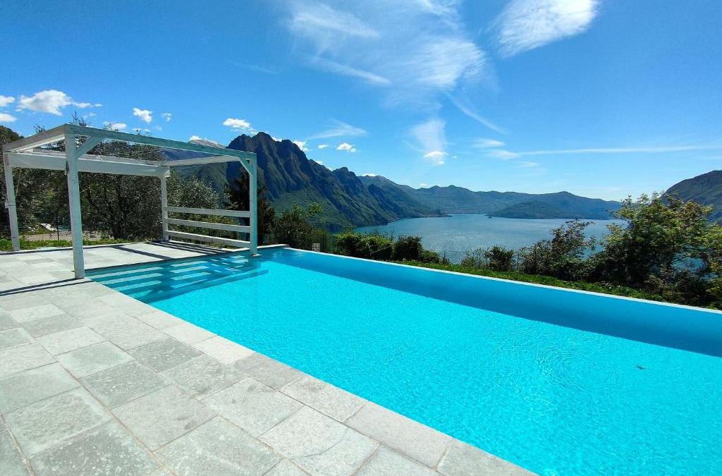 Solto Collina Apartment | IseoLakeRental - Blue Note