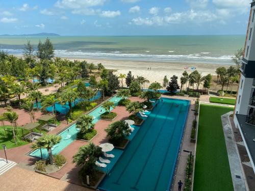 Kuantan Apartment | Isix Seaview 2R2B at Timurbay Pantai Balok Kuantan Pahang