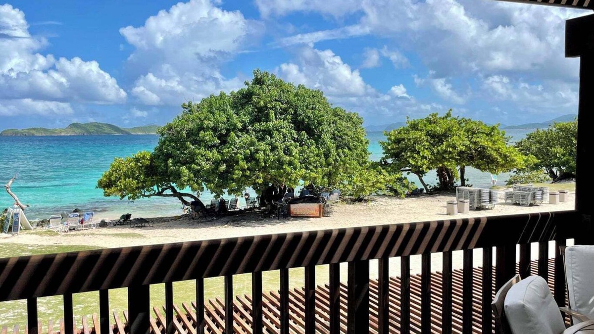 Red Hook House | Island Escape @Sapphire Beach