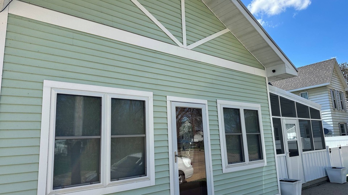 Sabula House | Island Getaway in the Midwest!