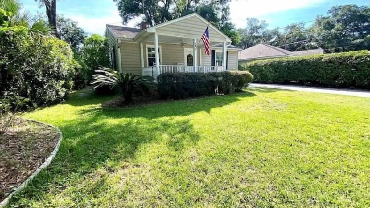 Saint Simons Heights Cottage | Island Getaway or WFBeach!