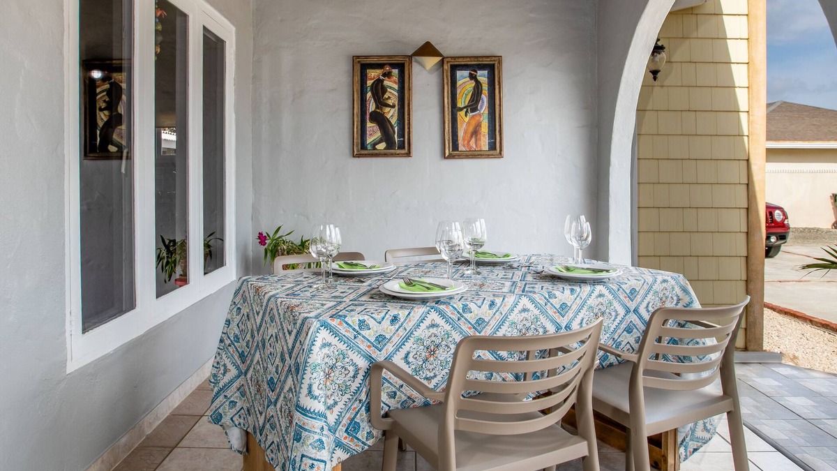 Kamay Apartment | Island Home