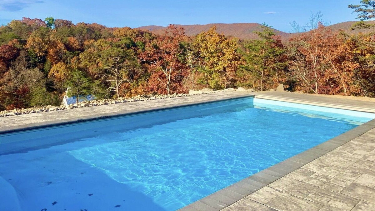 Fort Valley House | Island in the Sky-Shenandoah Valley with Heated Pool, Game Rm, Hot-Tub, Views