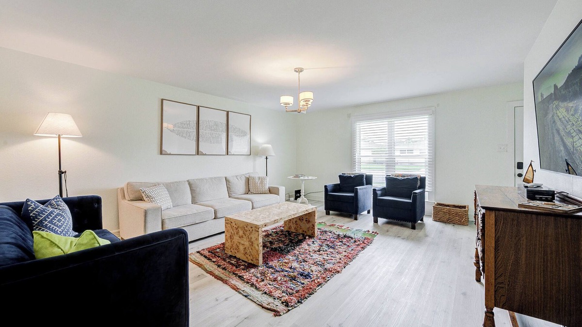 Galveston Condo | Island Pride Coastal Condo - Steps to the Beach!