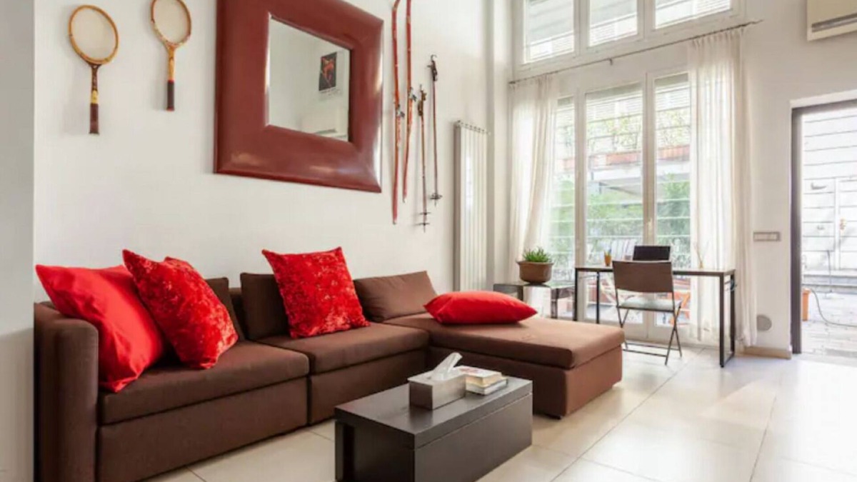 Porta Garibaldi Apartment | Island Skylight Loft I Via della Boscaiola