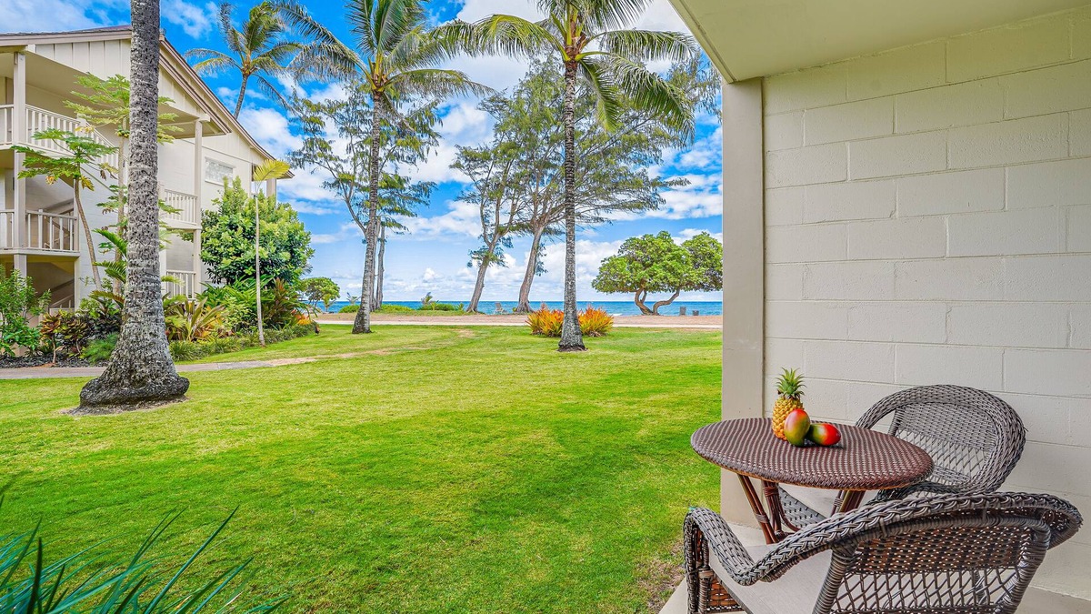 Wailua Apartment | Islander on the Beach 160 Direct Oceanfront Studio