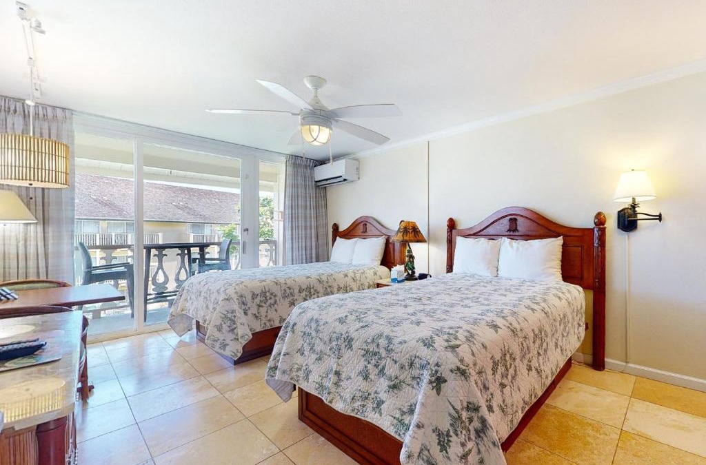 Wailua Hotel | Islander on the Beach 315