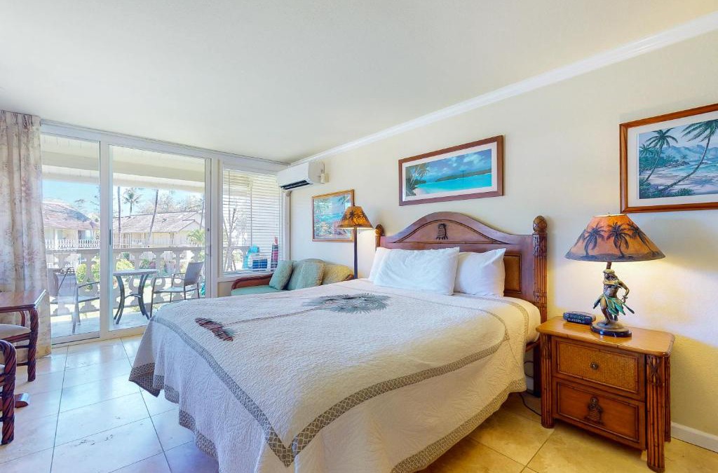 Wailua Hotel | Islander on the Beach 339