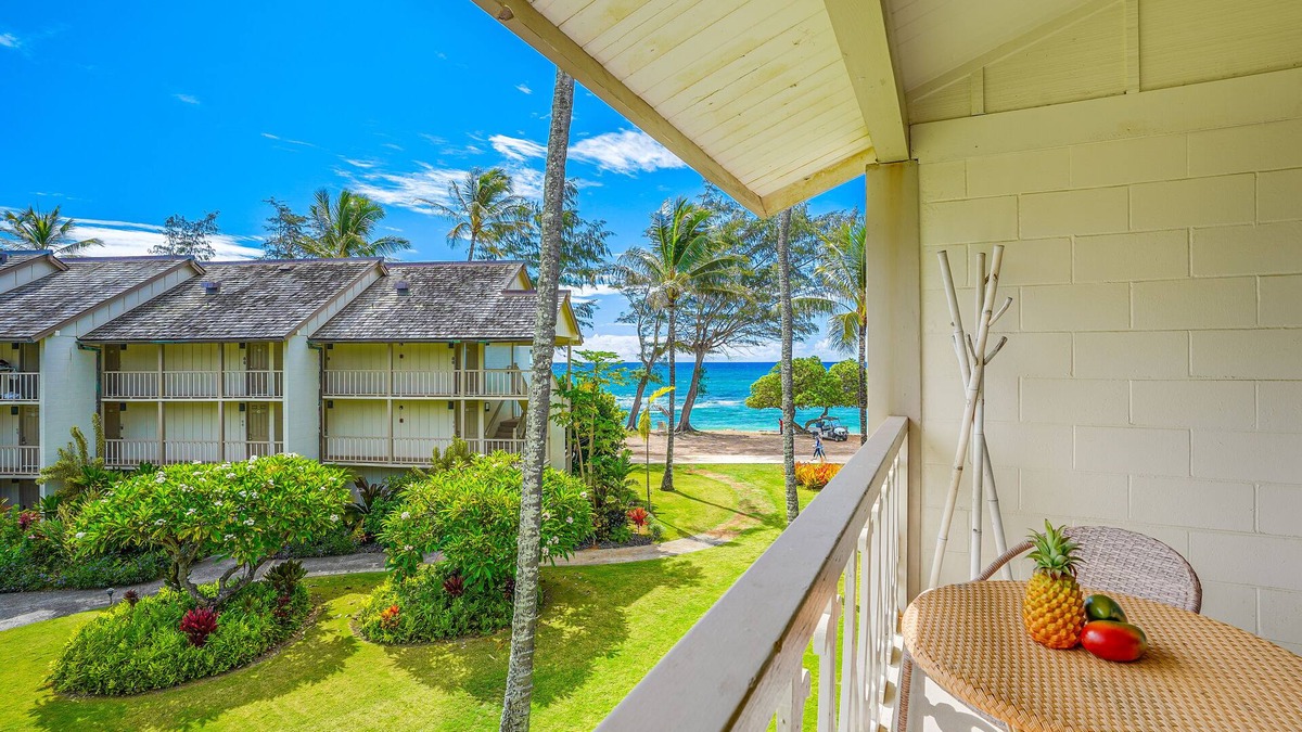 Wailua Apartment | Islander On The Beach 356 Ocean View Studio