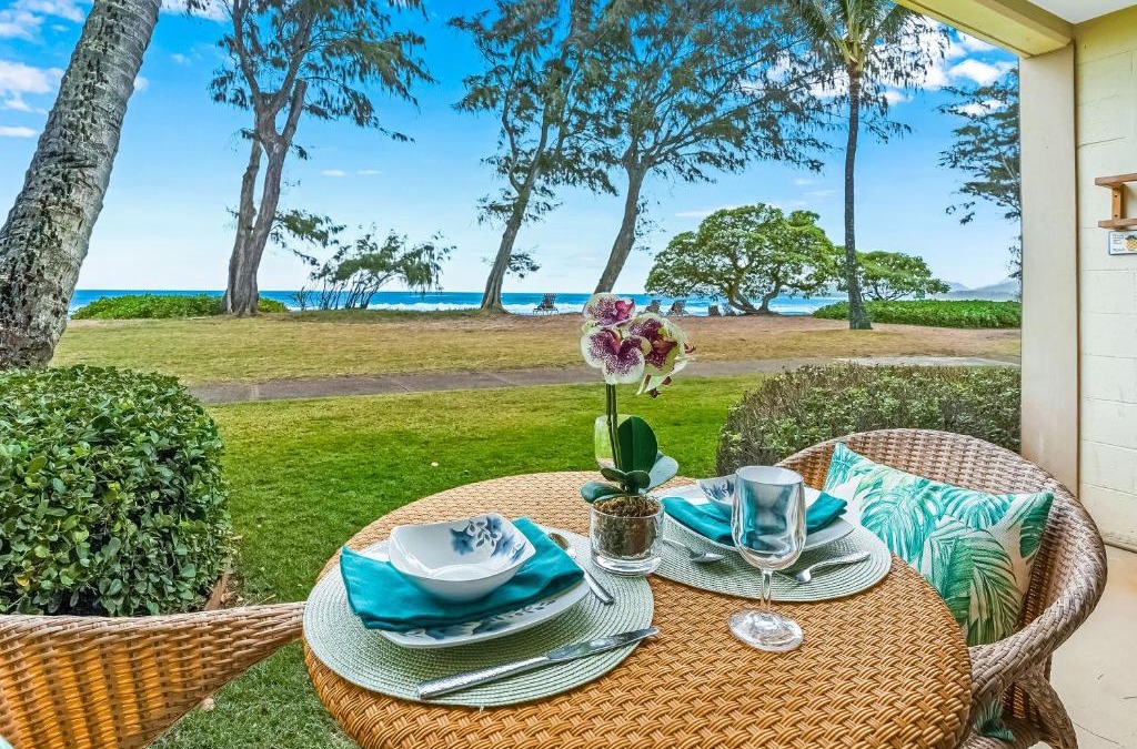 Wailua Hotel | Islander on the Beach