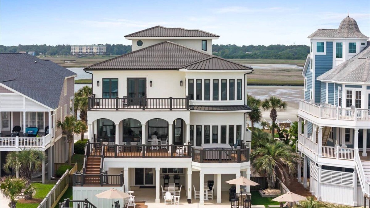 Sunset Beach House | Isle Be Back- Ocean Isle Beach