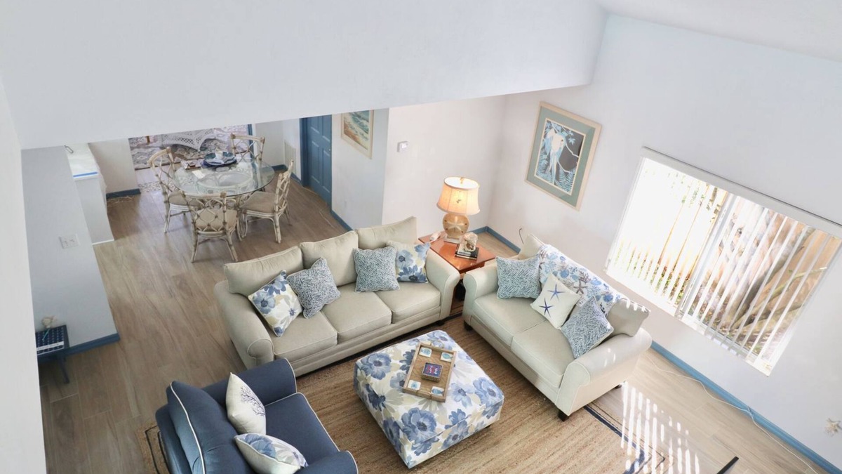 Krulder House | Isle of Grace steps from Flagler Ave and the beach!