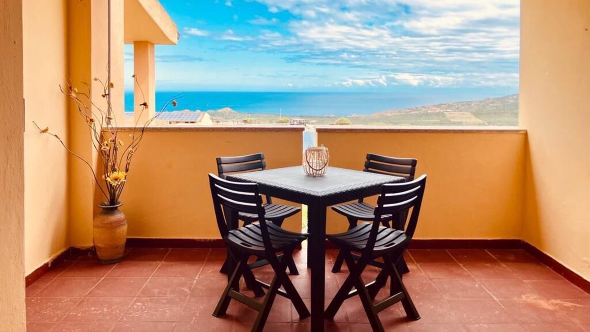 Paduledda Apartment | Isola Rossa Apartment with Breathtaking View