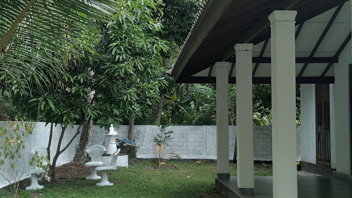 Andiambalama Bed & Breakfast | ISORA TRANSIT VILLA