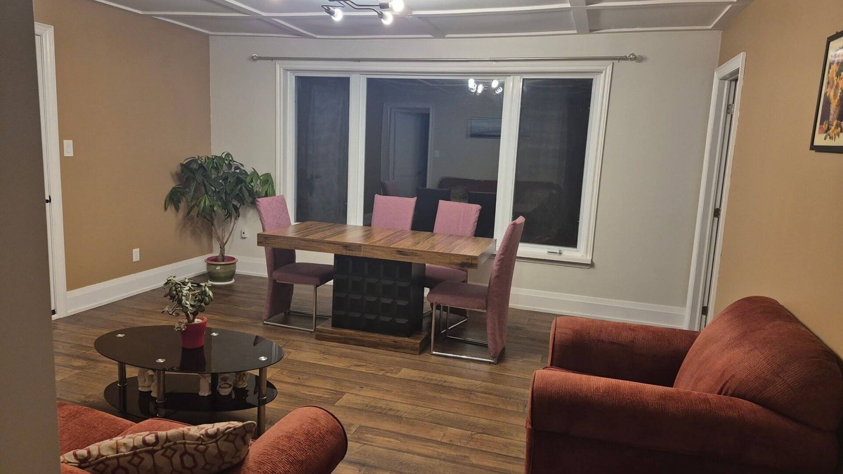 Consecon Apartment | Issa place