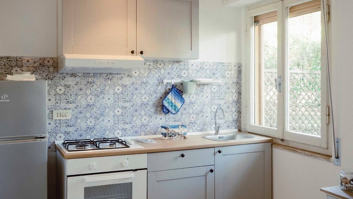 Marina di Castagneto Carducci Apartment | Apartment 2 steps from the sea