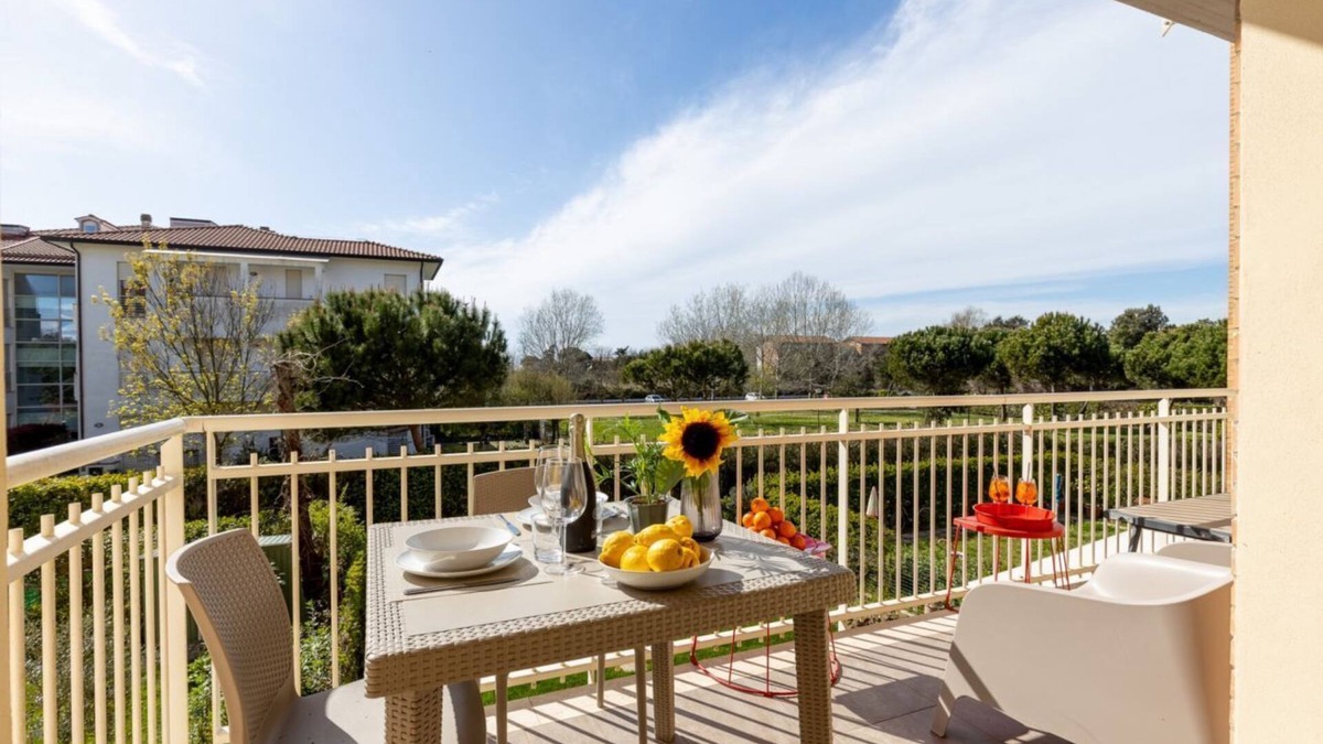 Calambrone Apartment | Elegant Seaside Apartment with Pool and Parking