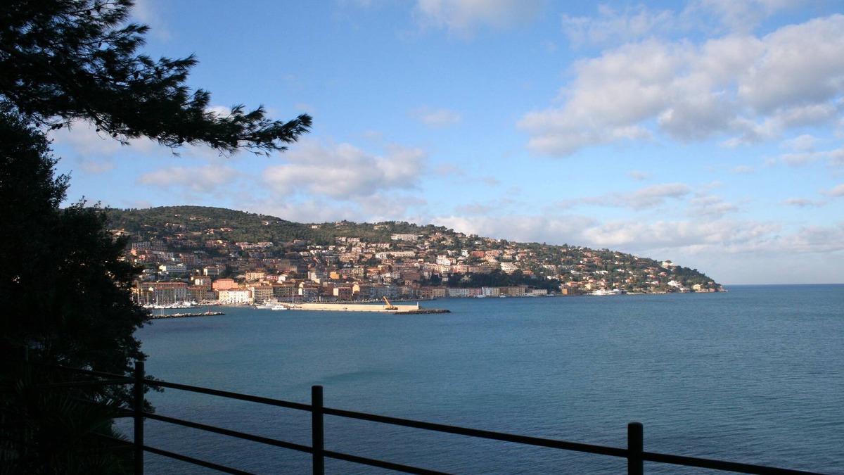 Porto Santo Stefano Villa | Punta Nera, beautiful villa directly by the sea