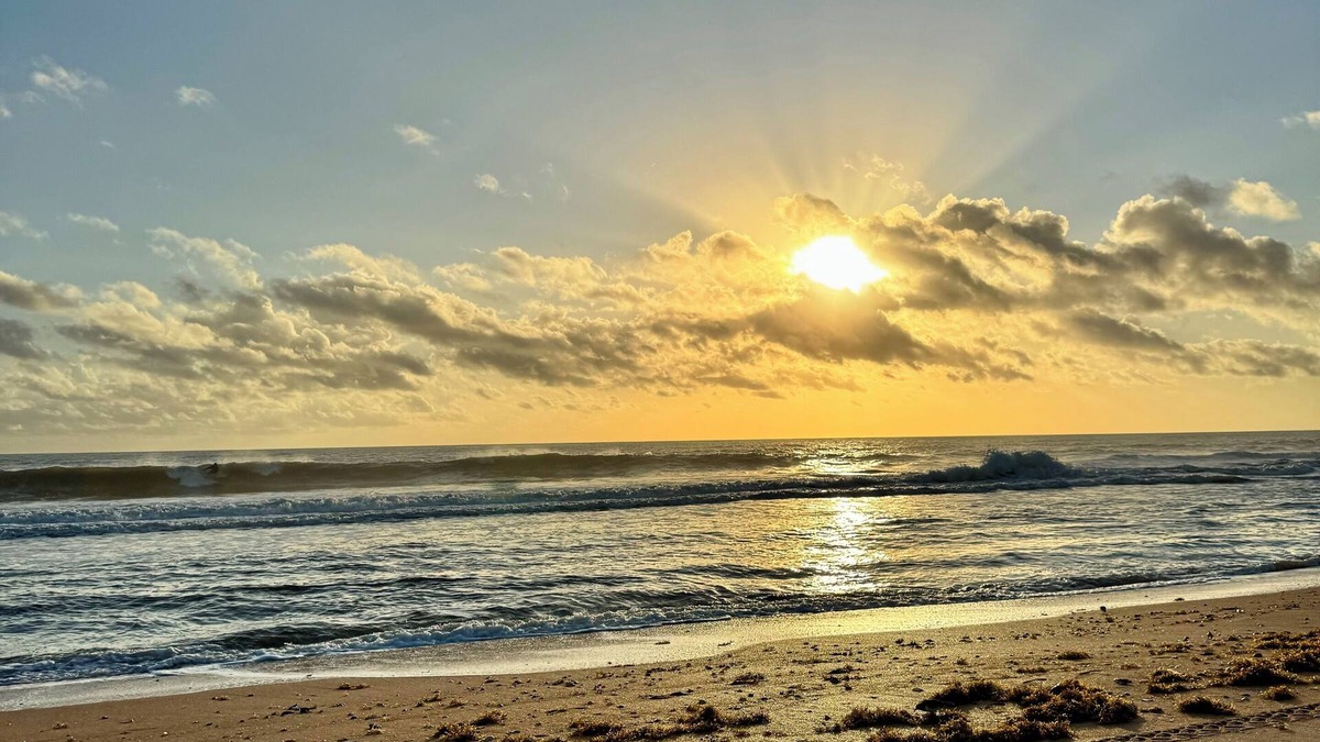 Ormond-by-the-Sea House | It's beach time! Enjoy the sunshine!