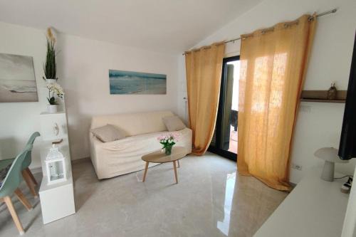 Contrada Taverna Apartment | Aura Mare Blu by the sea