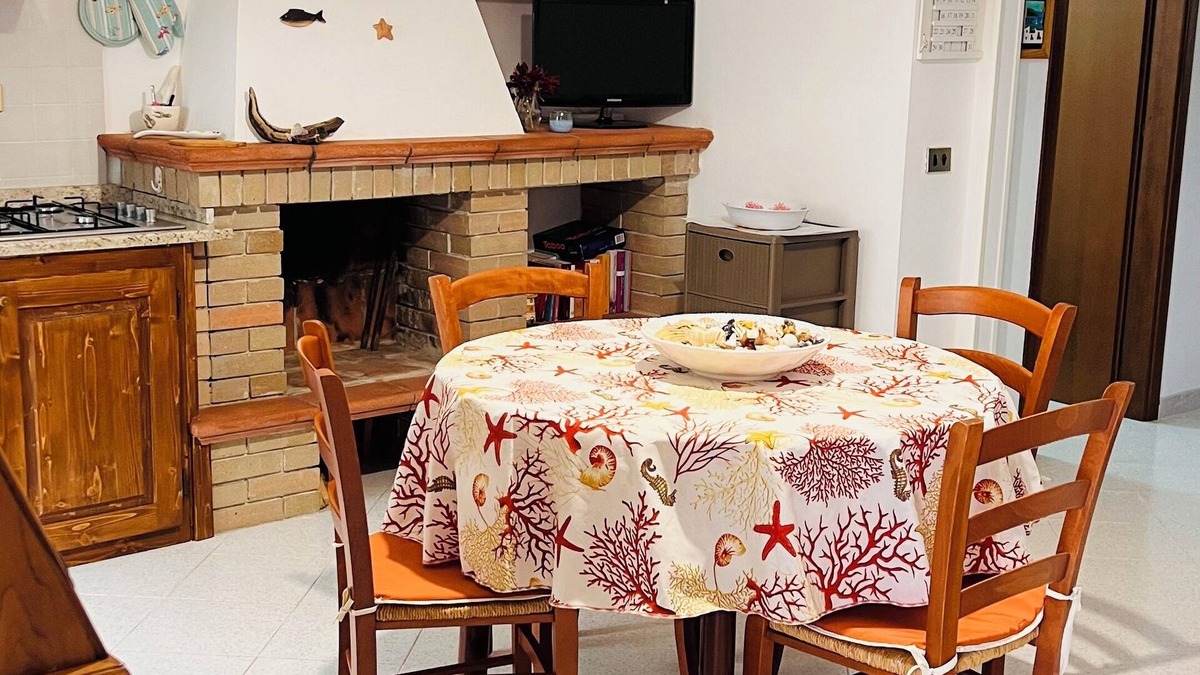 Sant'Andrea Ionio Marina House | Casa rita - beach house with garden and bbq grill