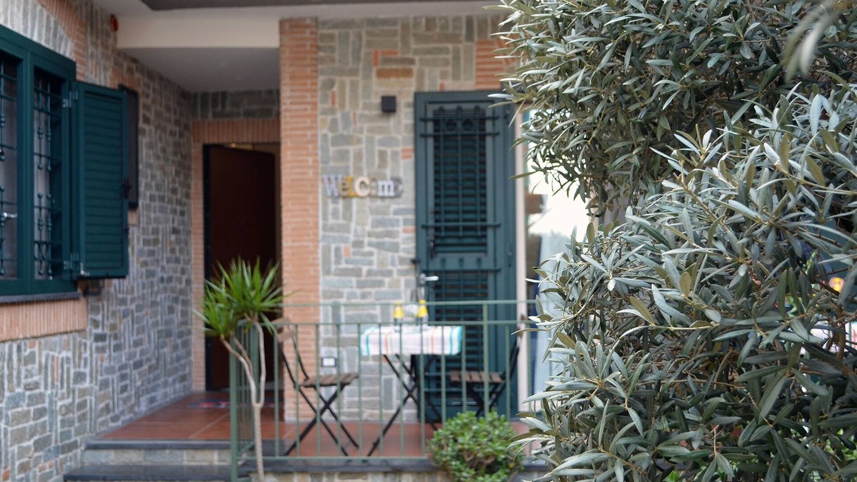 Sant'Egidio del Monte Albino Bed & Breakfast | Elegant triple room in delux apartment with parking space