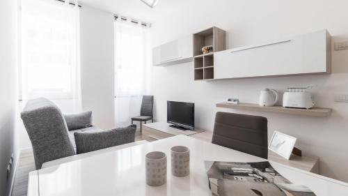 Giambellino Apartment | Italianway - Savona 146